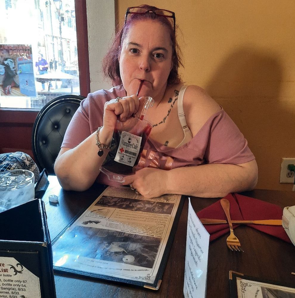 Meet your Posher, Candy